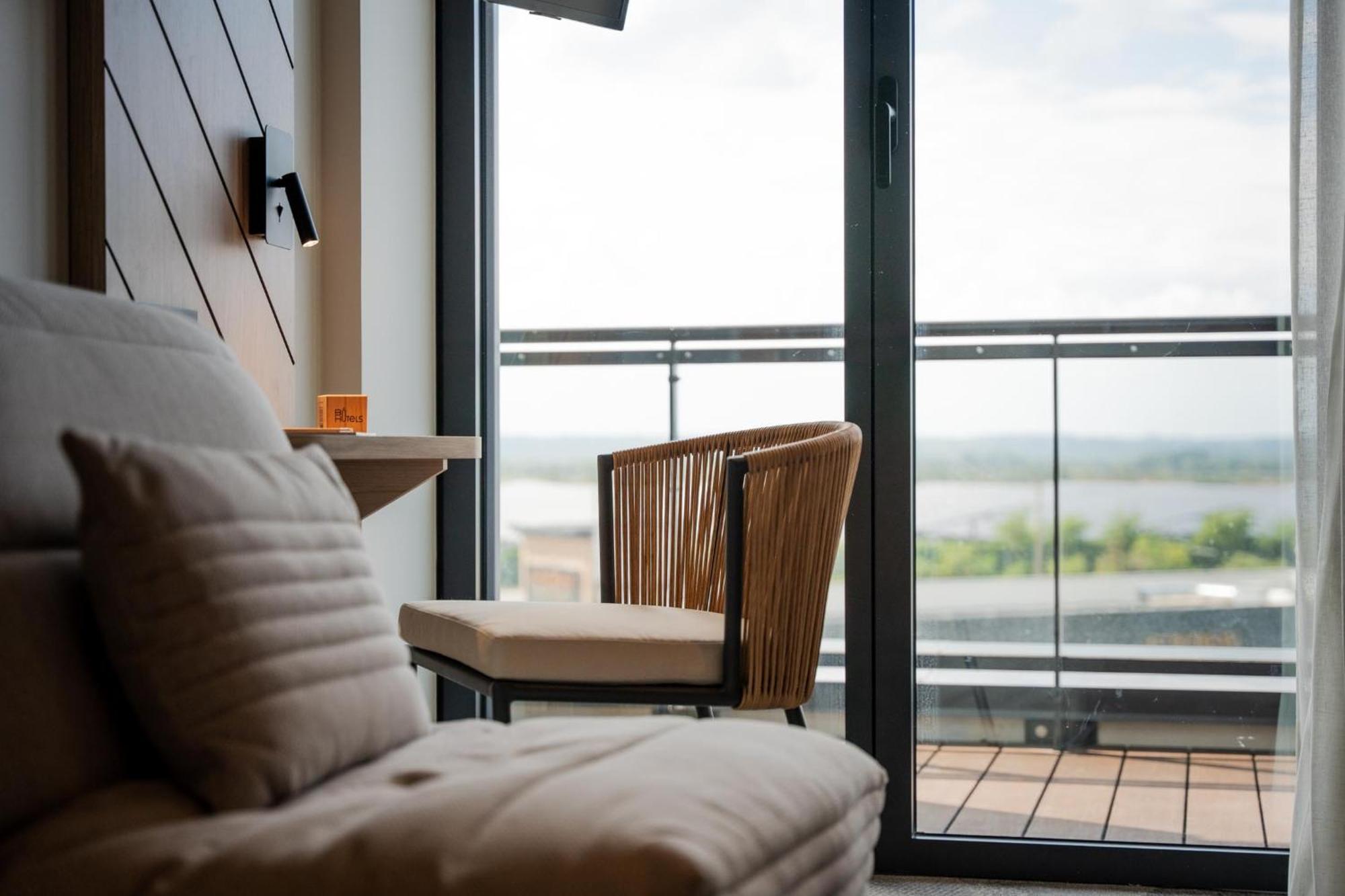 Bo Hotels Ambronay Bagian luar foto