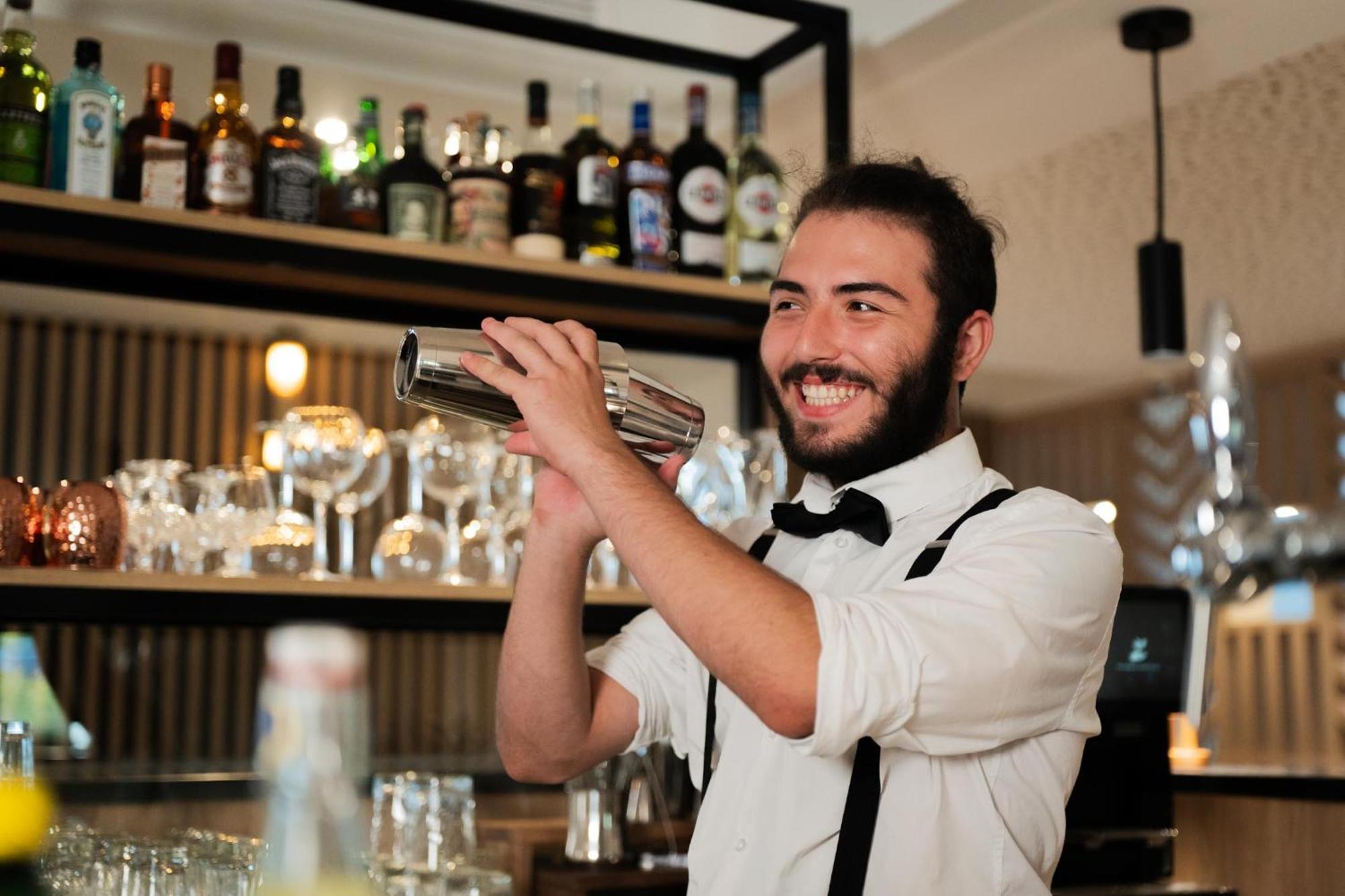 Bo Hotels Ambronay Bagian luar foto